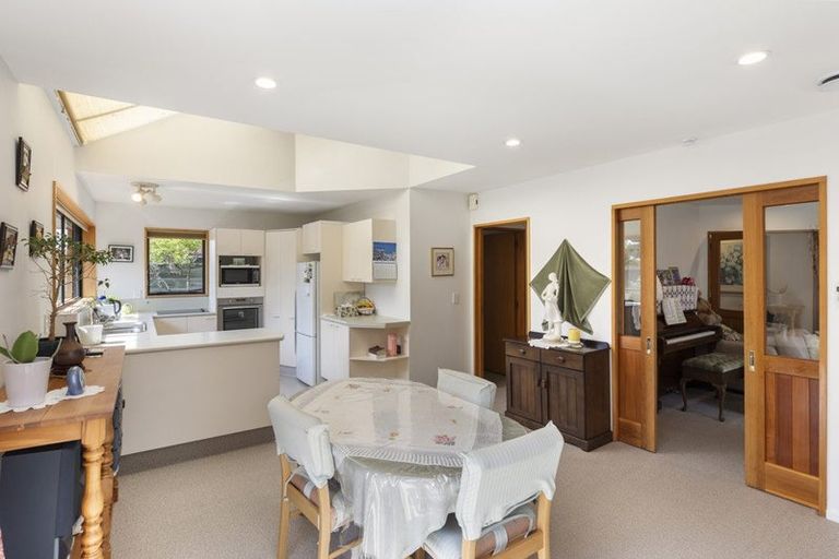 Photo of property in 53b Memorial Avenue, Ilam, Christchurch, 8053