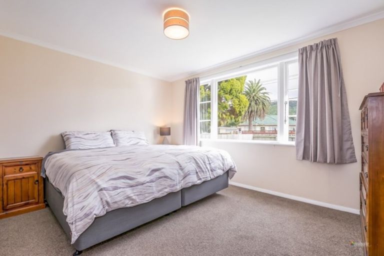 Photo of property in 22 Hyde Street, Wainuiomata, Lower Hutt, 5014