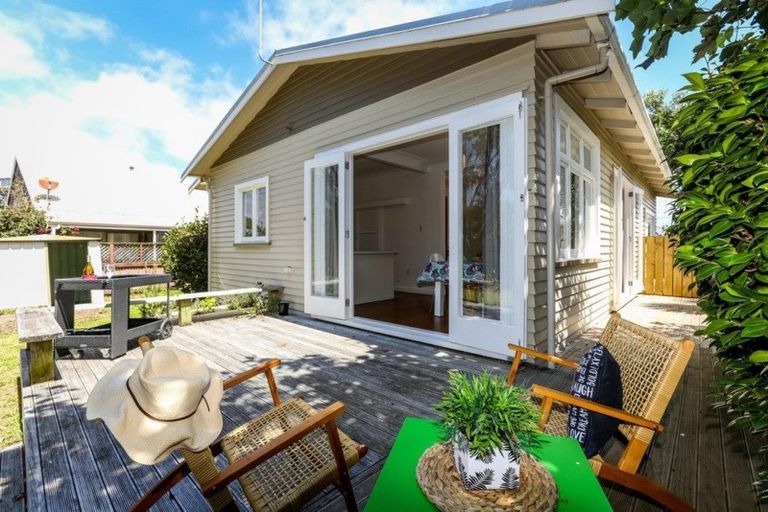 Photo of property in 19a Ropiha Street, Fitzroy, New Plymouth, 4312