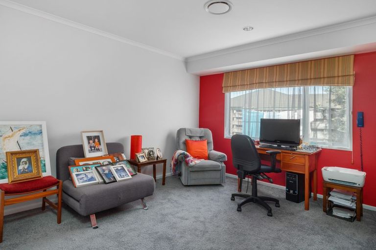 Photo of property in 1 Kasey Josh Place, Katikati, 3129