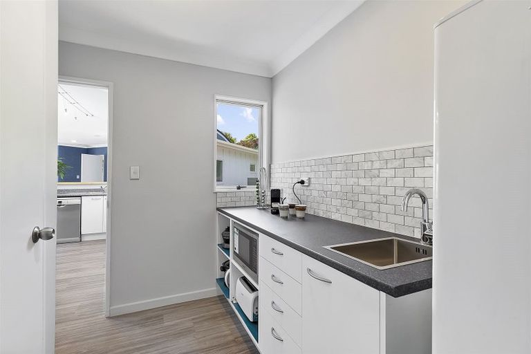 Photo of property in 23 The Masthead, Whitby, Porirua, 5024