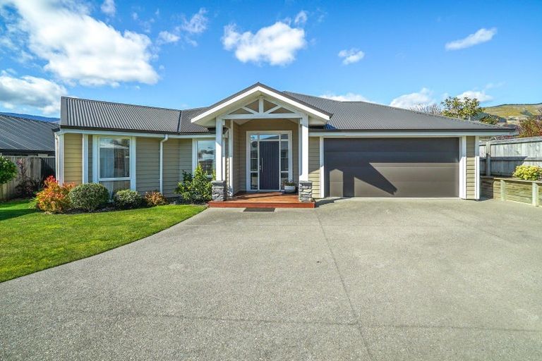 Photo of property in 18 Boysenberry Grove, Richmond, 7020