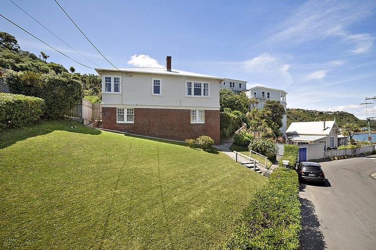 Photo of property in 4 Beach Street, Island Bay, Wellington, 6023