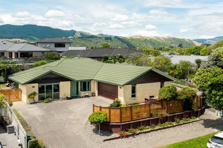 Photo of property in 159 Milne Drive, Paraparaumu, 5032