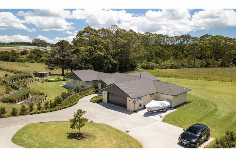 Photo of property in 81 Conifer Lane, Kerikeri, 0294