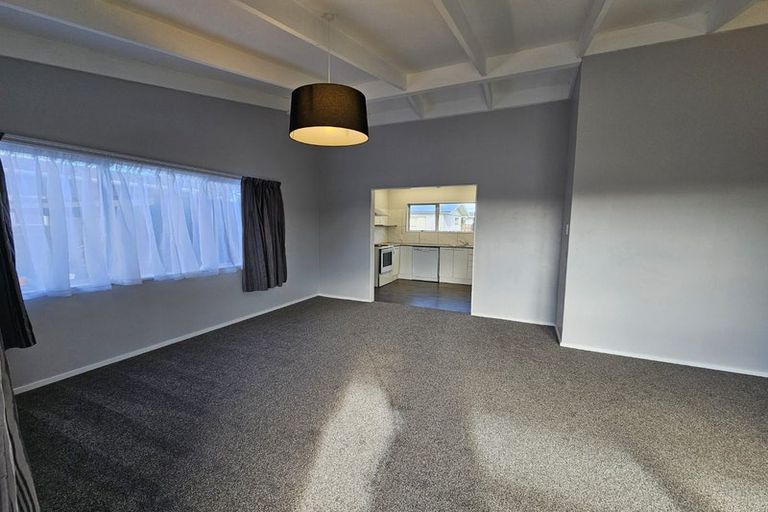 Photo of property in 2/18 Trimble Place, Bell Block, New Plymouth, 4312