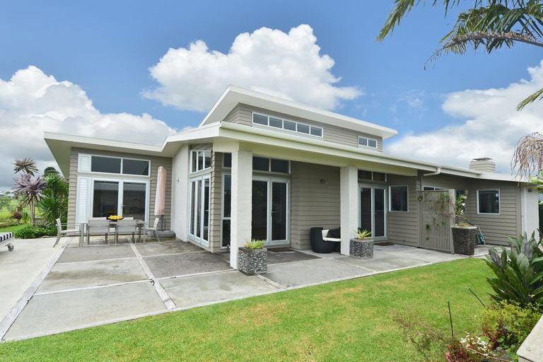 Photo of property in 27 Key West Drive, One Tree Point, 0118