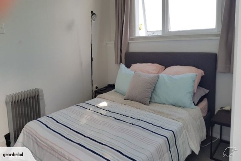 Photo of property in 3/14 Mataroa Avenue, Northland, Wellington, 6012