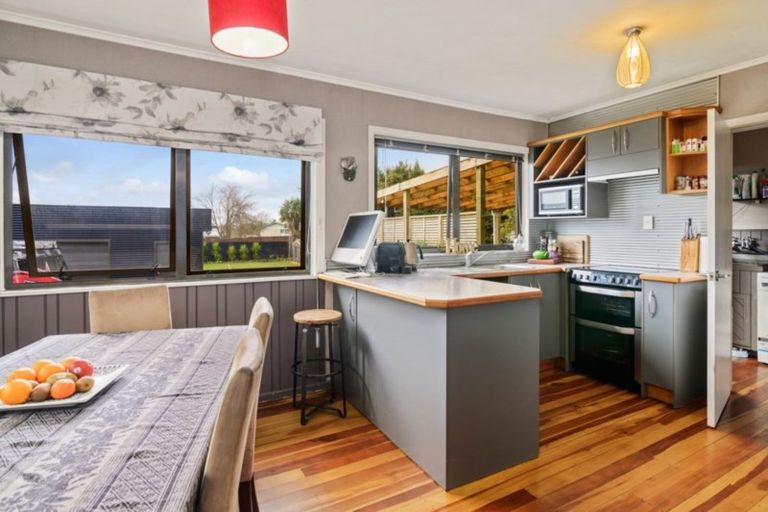 Photo of property in 9 Kusabs Road, Mangakakahi, Rotorua, 3015