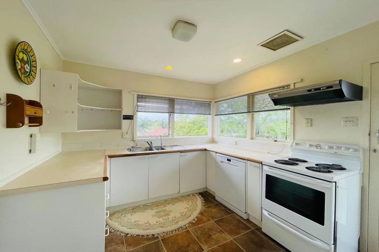 Photo of property in 1/18 Eban Avenue, Hillcrest, Auckland, 0627