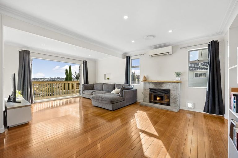 Photo of property in 1/266 Forrest Hill Road, Forrest Hill, Auckland, 0620