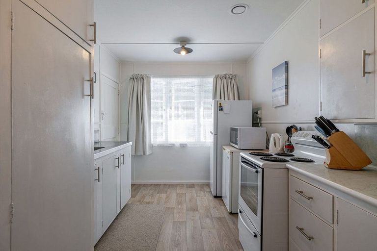 Photo of property in 39 Andrew Avenue, Roslyn, Palmerston North, 4414