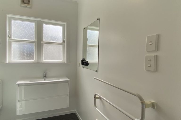 Photo of property in 7 Trafalgar Street, Johnsonville, Wellington, 6037