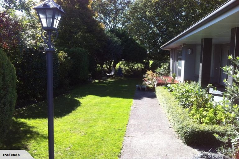 Photo of property in 14 Guinness Crescent, Ilam, Christchurch, 8041