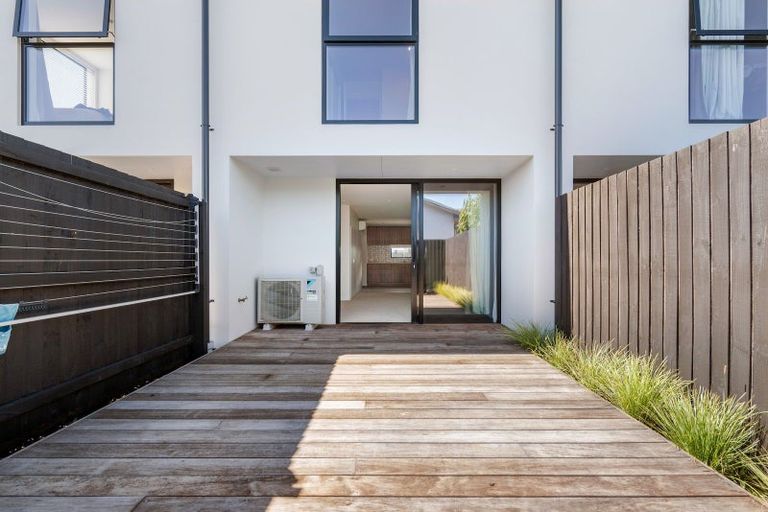 Photo of property in 2/37 Diamond Avenue, Spreydon, Christchurch, 8024