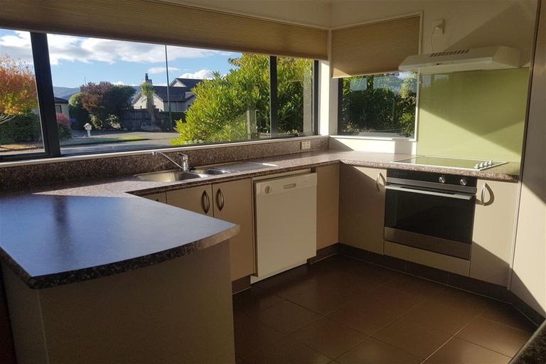 Photo of property in 23 Hollybush Drive, Brightwater, 7022