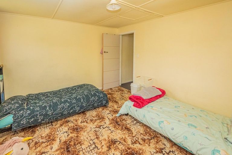 Photo of property in 12a Hokio Beach Road, Levin, 5510