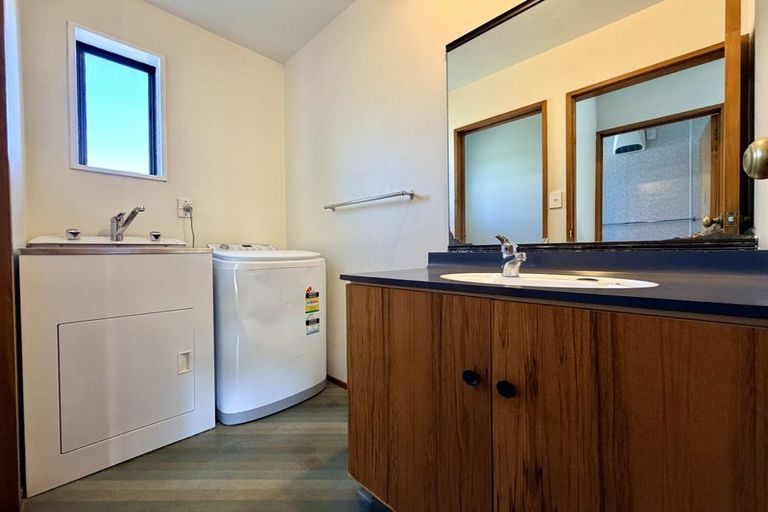 Photo of property in 1/23 Newnham Terrace, Upper Riccarton, Christchurch, 8041