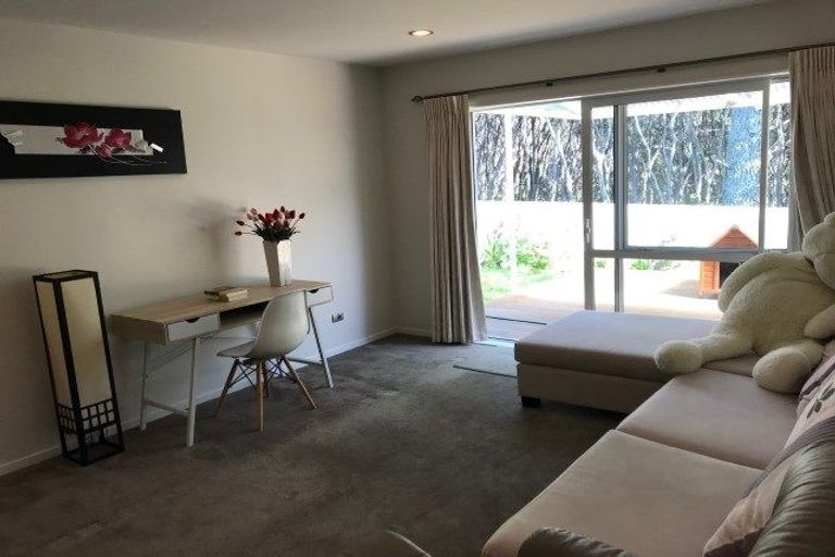 Photo of property in 76 Kyle Road, Greenhithe, Auckland, 0632