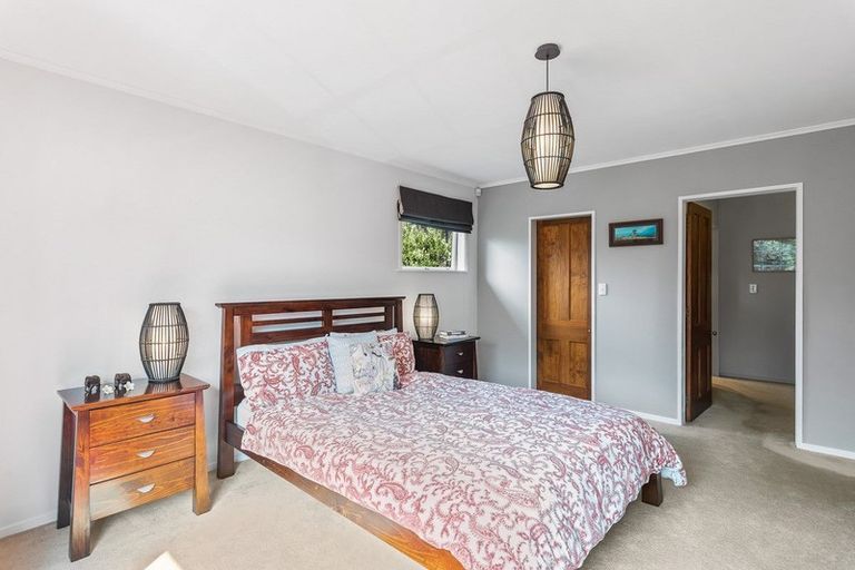 Photo of property in 100 The Esplanade, Raumati South, Paraparaumu, 5032