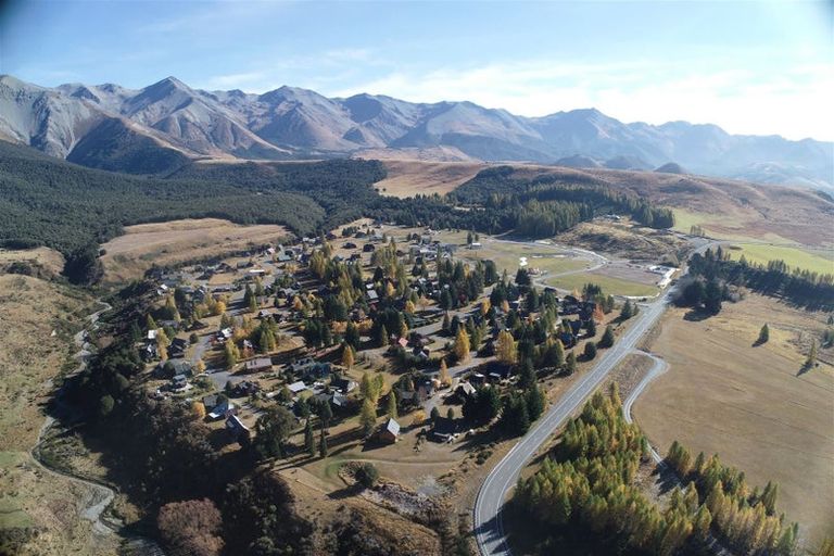 Photo of property in 32 Luge Loop, Castle Hill, 7580