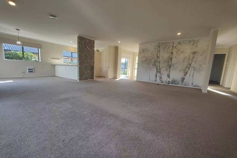 Photo of property in 203 Kilkenny Drive, East Tamaki Heights, Auckland, 2016