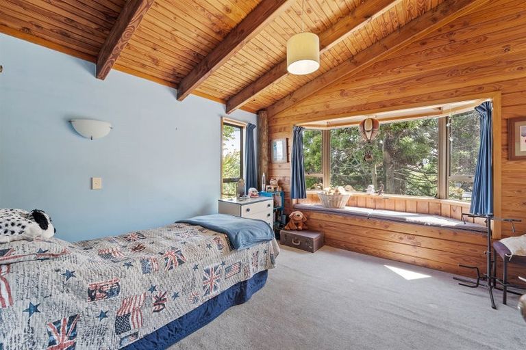 Photo of property in 58 D'oyly Drive, Stanmore Bay, Whangaparaoa, 0932