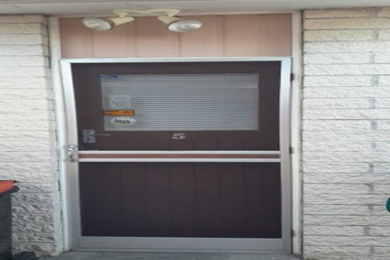 Photo of property in 5 Wells Place, Tamatea, Napier, 4112