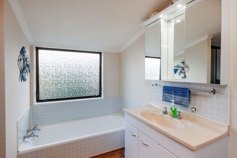 Photo of property in 17 Park View Avenue, Feilding, 4702