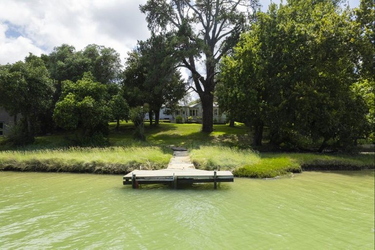 Photo of property in 122 Stout Street, Whataupoko, Gisborne, 4010