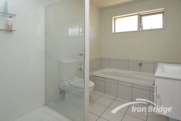 Photo of property in 18a Date Crescent, Aidanfield, Christchurch, 8025