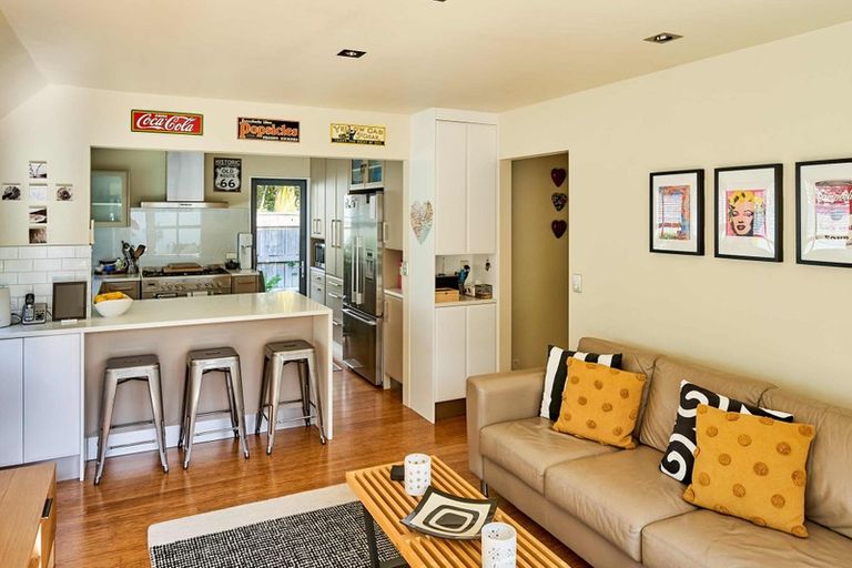 Photo of property in 1 Manuka Avenue, Woburn, Lower Hutt, 5010