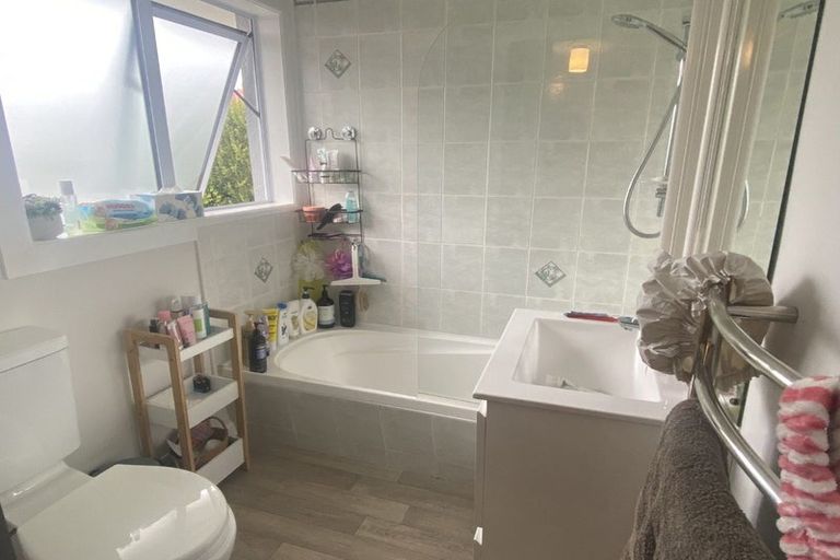 Photo of property in 57 Adamson Crescent, Glengarry, Invercargill, 9810