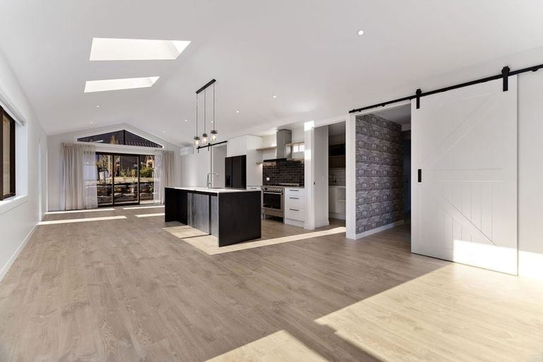 Photo of property in 87 Jack Hanley Drive, Jacks Point, Queenstown, 9371