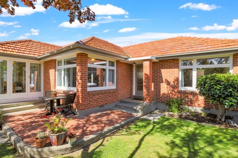 Photo of property in 71 Hamilton Avenue, Ilam, Christchurch, 8041