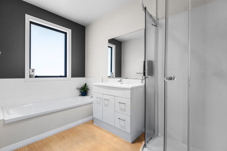 Photo of property in 42 Fairfax Crescent, Pyes Pa, Tauranga, 3112