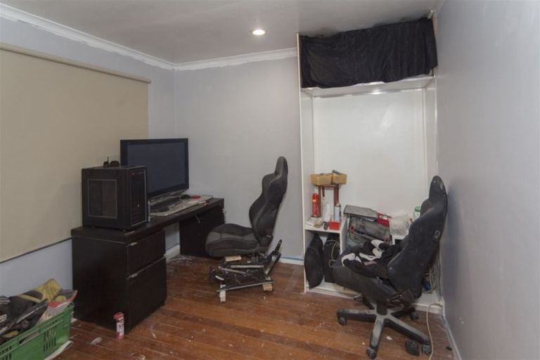 Photo of property in 1/110 Lynwood Road, New Lynn, Auckland, 0600