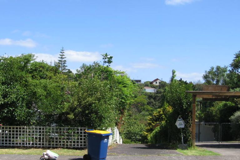 Photo of property in 93 Stott Avenue, Birkdale, Auckland, 0626