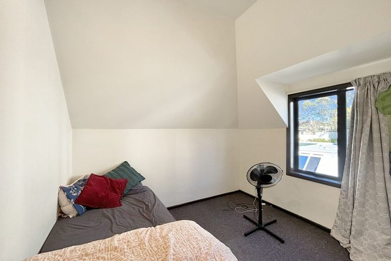 Photo of property in 240 The Terrace, Wellington Central, Wellington, 6011