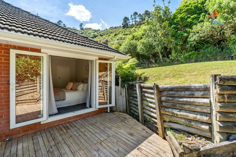 Photo of property in 23 Holmes Grove, Naenae, Lower Hutt, 5011