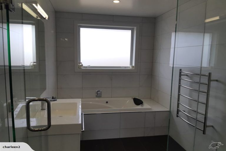 Photo of property in 7 Poaka Place, One Tree Point, 0118