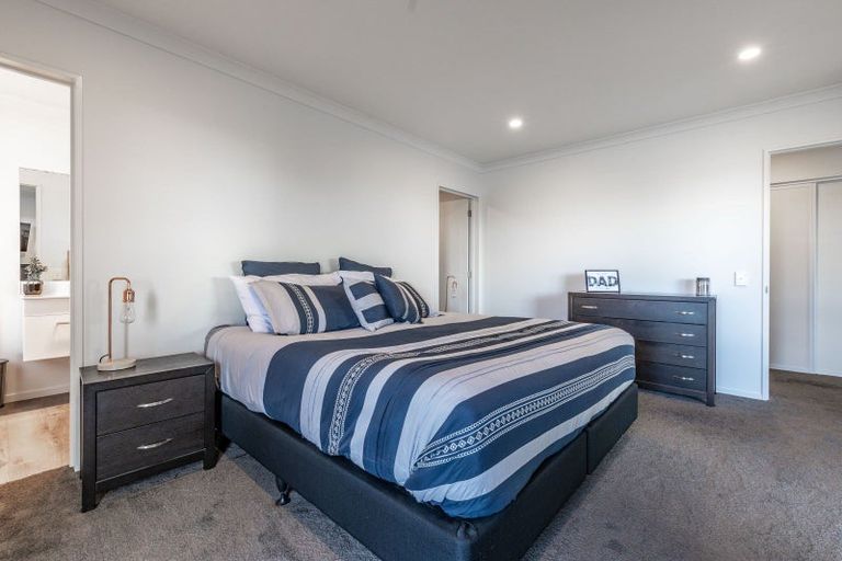 Photo of property in 6 Awatere Street, Pegasus, 7612