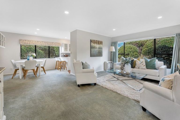 Photo of property in 2/2 Abercrombie Street, Howick, Auckland, 2014