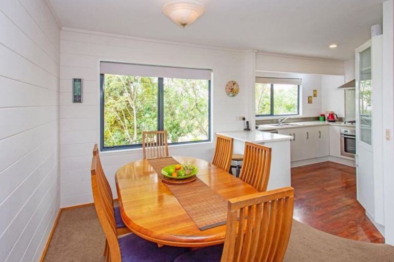 Photo of property in 15 Stevenson Road, Clarks Beach, 2122