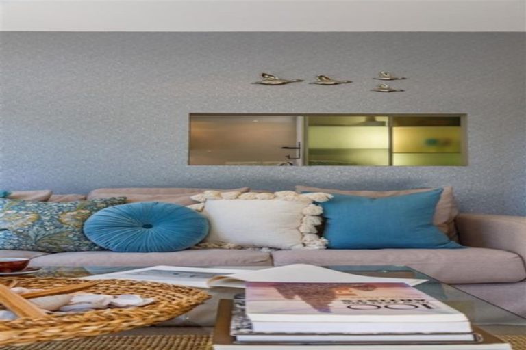 Photo of property in 1/38 Cheltenham Road, Devonport, Auckland, 0624