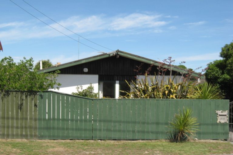 Photo of property in 516 Marine Parade, South New Brighton, Christchurch, 8062