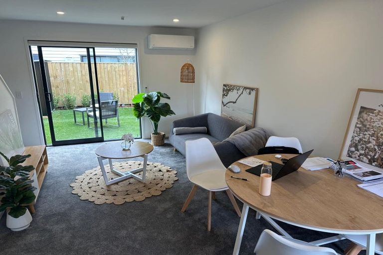 Photo of property in 3/216 Rosebank Road, Avondale, Auckland, 1026
