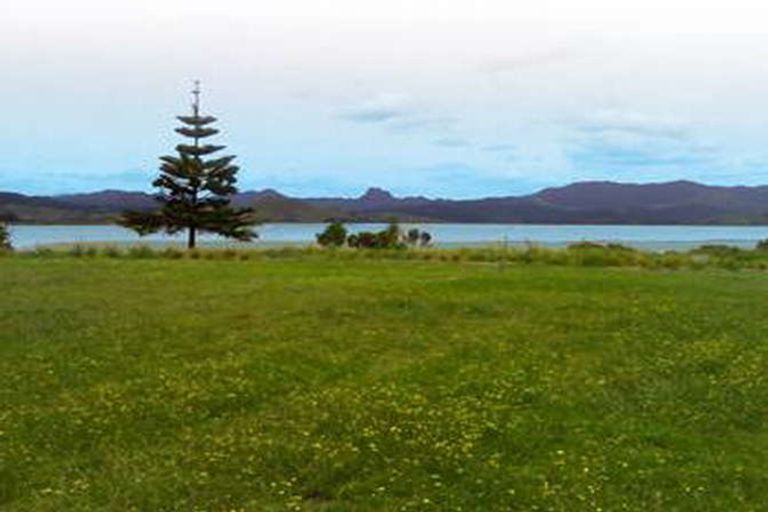 Photo of property in 104 Ti Kouka Crescent, Matarangi, Whitianga, 3592