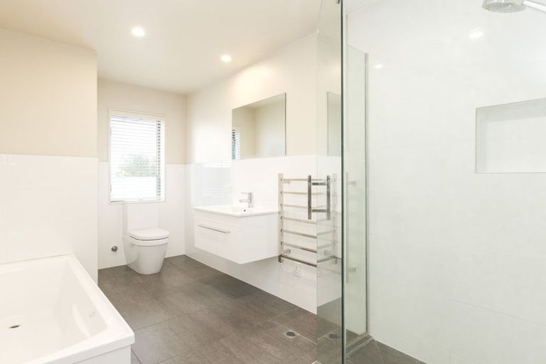 Photo of property in 2/31 Lyndon Street, Riccarton, Christchurch, 8041
