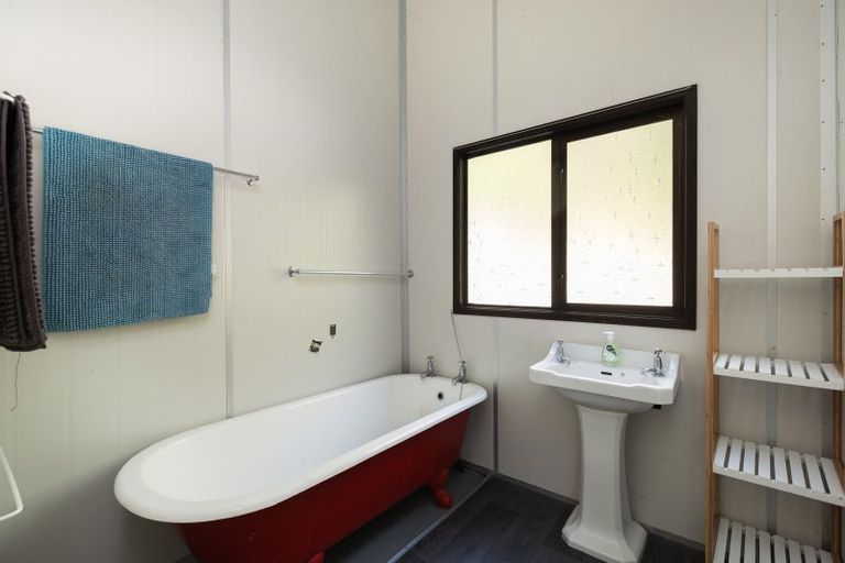 Photo of property in 225 Moetapu Bay Road, Moetapu Bay, Linkwater, 7282